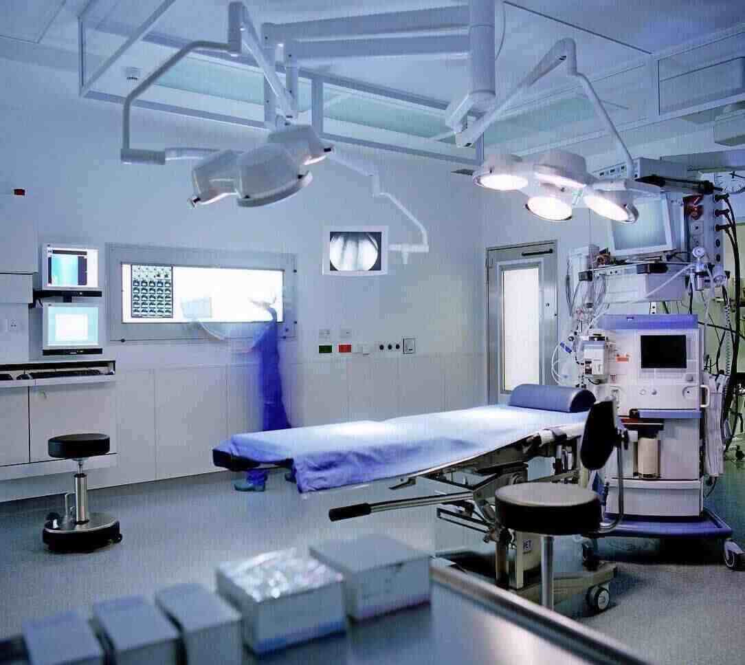 Équipe chirurgicale Safe Theatre Network